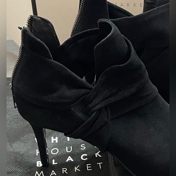 WHBM Womens 10M Black Suede Kitten Leather Heels Goth Grunge Zip Dust Box New - Picture 4 of 12